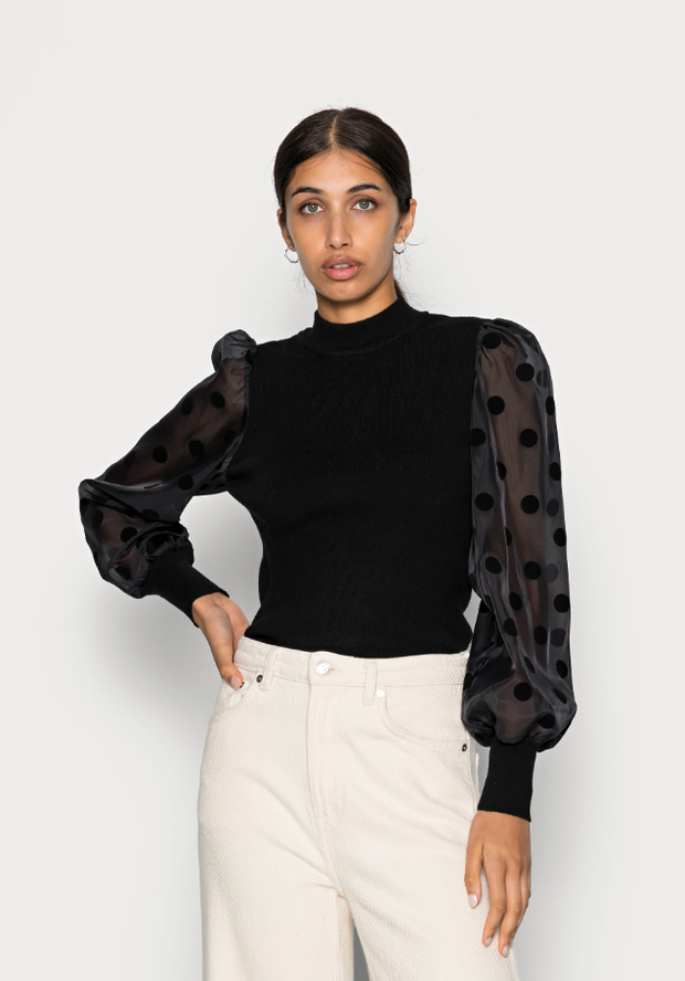 Czarny sweter na zimę, YAS/Zalando, 219 zł