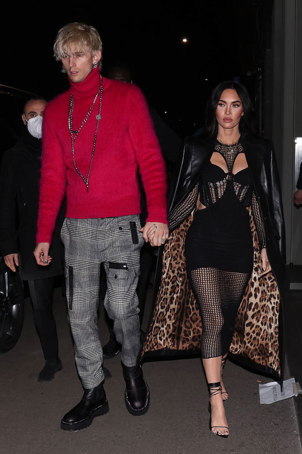 Megan Fox i Machine Gun Kelly – historia miłosna pary. Czy wciąż są razem? Plotki o rozstaniu i odwołanym ślubie