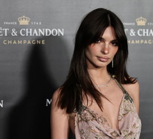 Emily Ratajkowski