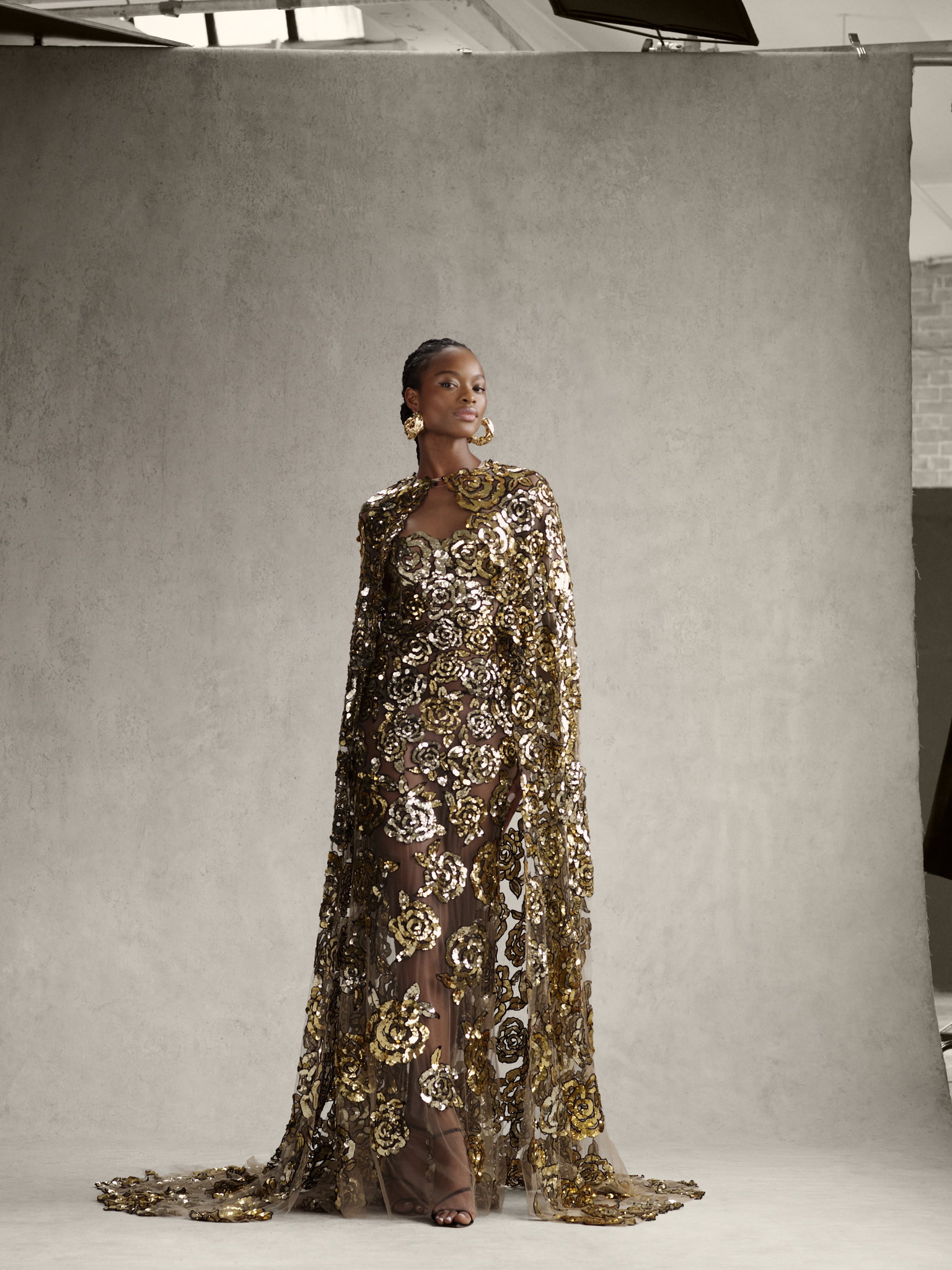 Kolekcja Oscar de la Renta Pre-Fall 2023 zachwyca. To najpiękniejsze sukienki, jakie zobaczycie dziś w internecie