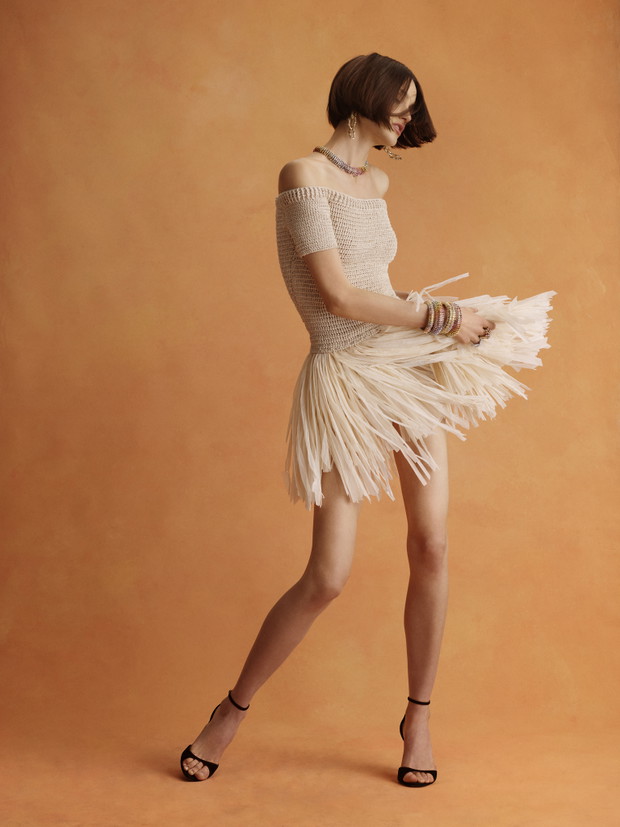 Kolekcja Oscar de la Renta Pre-Fall 2023 zachwyca. To najpiękniejsze sukienki, jakie zobaczycie dziś w internecie