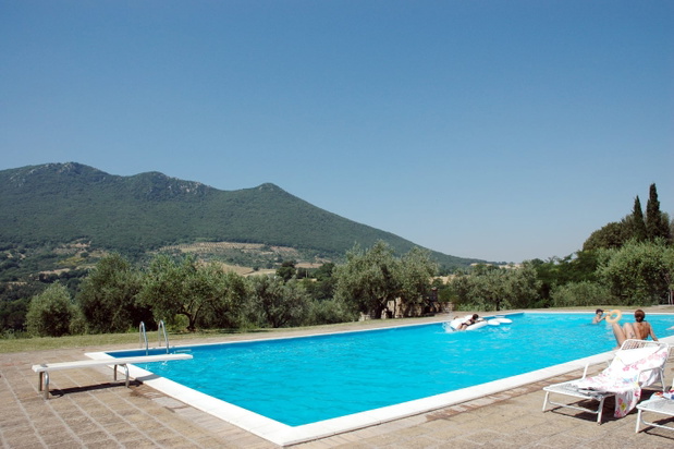 tenuta-di-verzano-il-casale-willa-z-serialu-normal-people-na-airbnb6-7339bdd