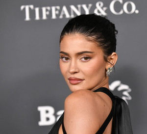 Kylie Jenner rozjaśniła brwi