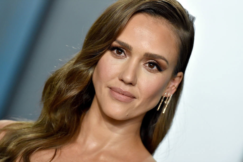 Jessica Alba zmieniła kolor włosów! W tym wydaniu dawno jej nie widzieliśmy