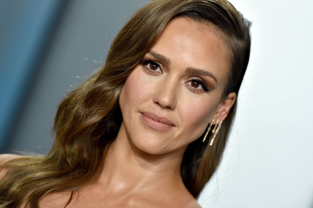 Jessica Alba zmieniła kolor włosów! W tym wydaniu dawno jej nie widzieliśmy