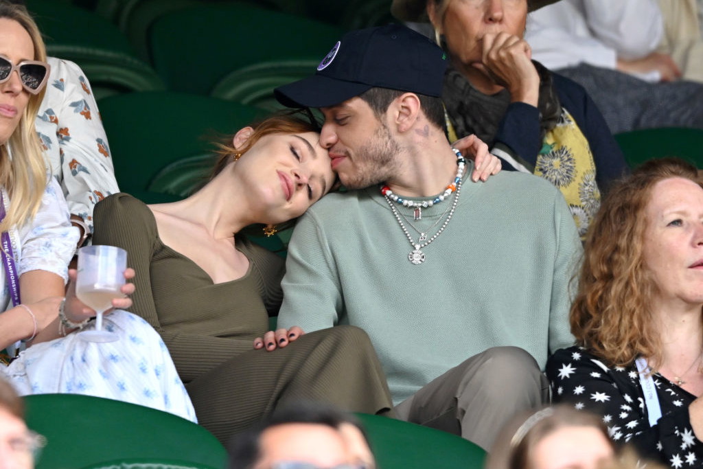 Pete Davidson i Phoebe Dynevor są razem