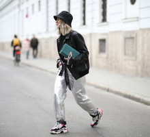 Trendy wiosna-lato 2023 według TikToka. O tych ubraniach w nadchodzącym sezonie będą mówić wszyscy (a my znamy je już teraz)