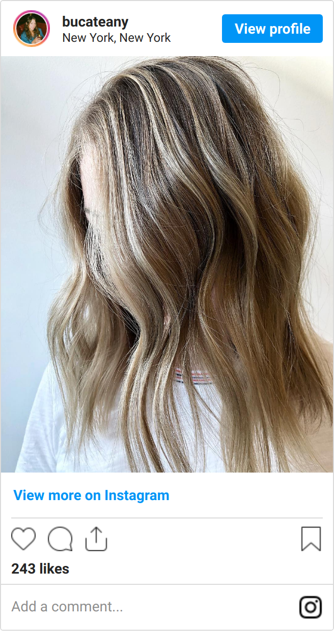 Piaskowy blond