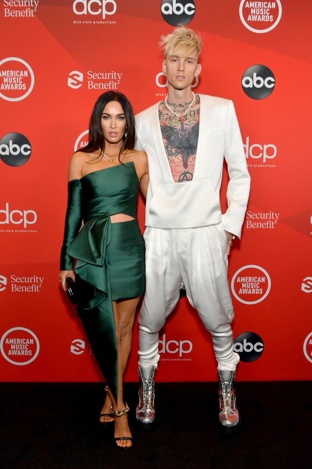 american-music-awards-2020-megan-fox-i-machine-gun-kelly-2a4dbec