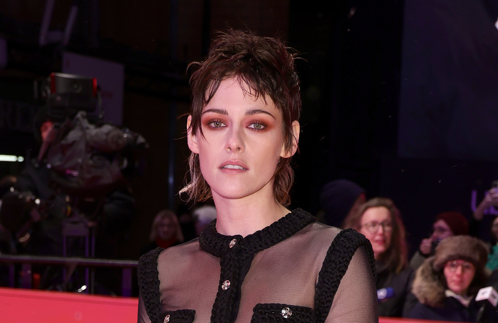 Kristen Stewart w prześwitującej sukni Chanel na Berlinale
