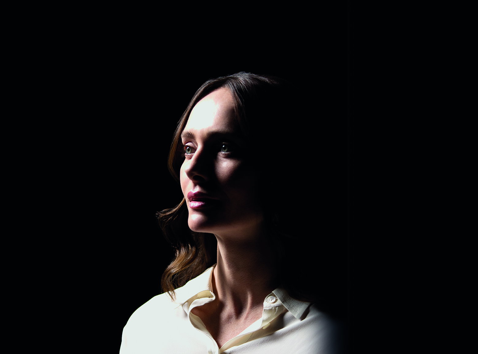 Tajemnicze Lansium i zupełnie nowa rola kolagenu. Sprawdzamy Sisleÿa L'Intégral Anti-Âge Radiance Anti-Dark Spot Serum od Sisley Paris, pielęgnację wydobywającą wewnętrzny blask skóry.