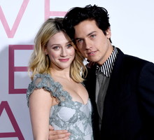 Cole Sprouse i Lili Reinhart