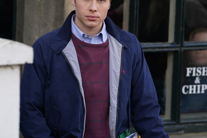 Ed McVey jako William w 6. sezonie „The Crown
