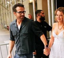 Blake Lively zachwyca na wakacjach z rodziną. "Jak to jest być boginią?" pytają fani aktorki