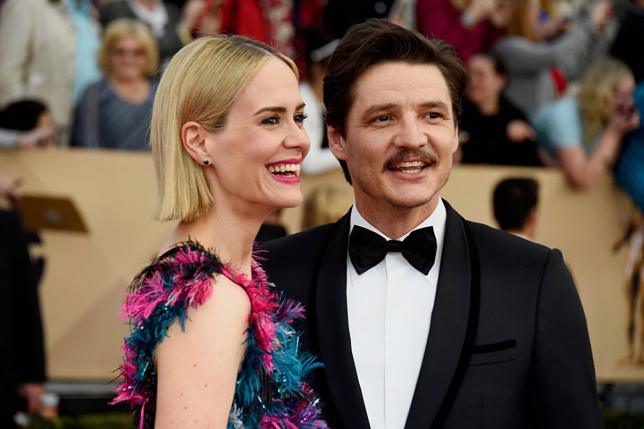 Sarah Paulson i Pedro Pascal (2016)