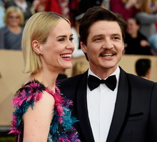 Sarah Paulson i Pedro Pascal (2016)