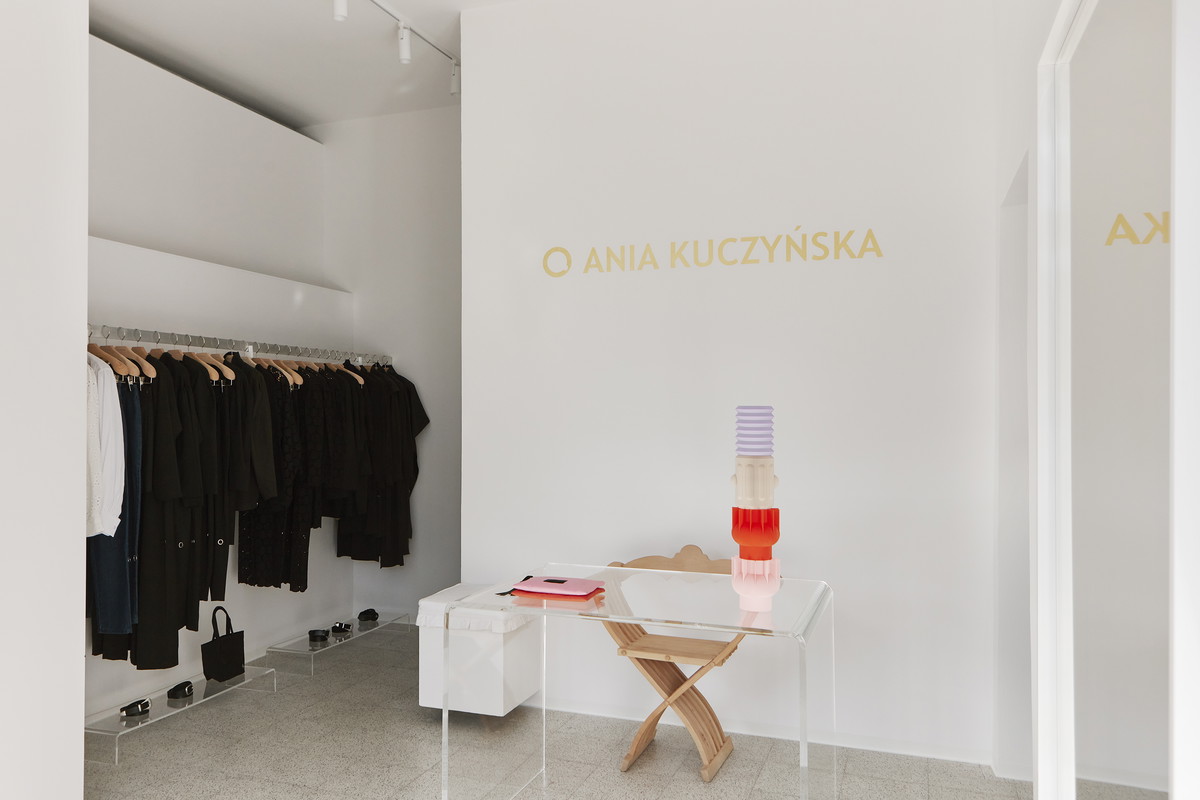 Flagowy sklep Ania Kuczyńska, Rozbrat 28/30