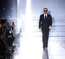 Tom Ford sprzedaje markę