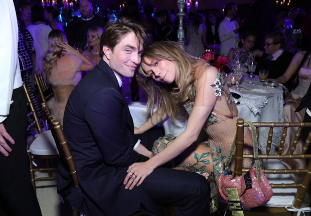 Suki Waterhouse i Robert Pattinson