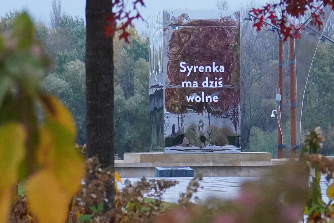Warszawska Syrenka zniknęła z Bulwarów Wiślanych
