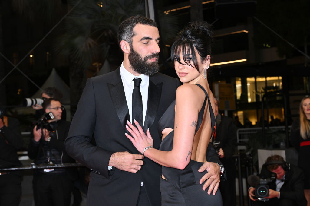 Dua Lipa i Roman Gavras debiutują jako para w Cannes