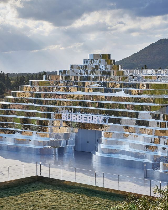 "Imagined Landscape" - imponująca instalacja autorstwa Burberry na wyspie Jeju w Korei Południowej