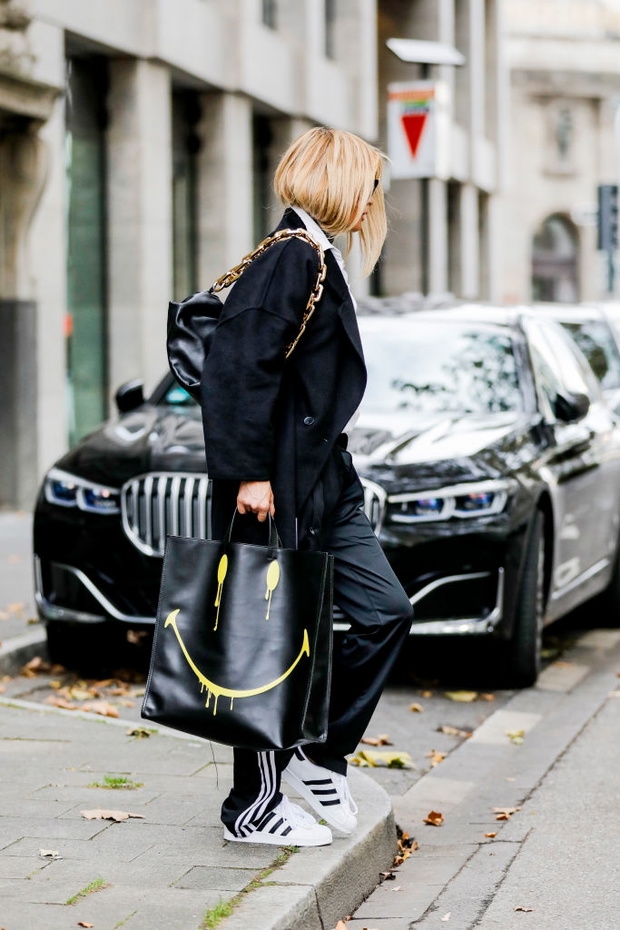 Gitta Banko Street Style Shooting In Dusseldorf