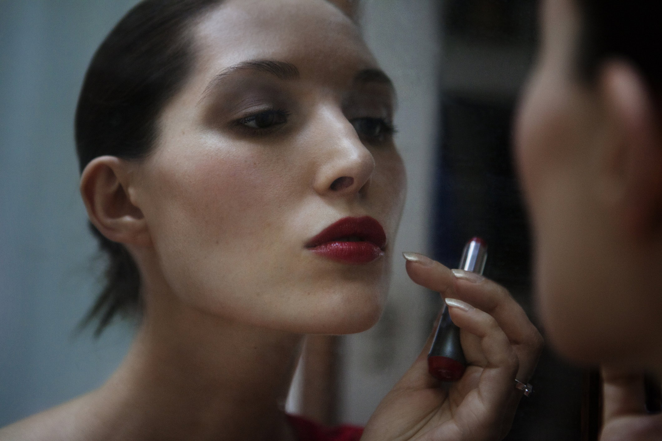 Jak malować usta? Wskazówki i triki, dzięki którym zrobisz trwały i piękny make-up