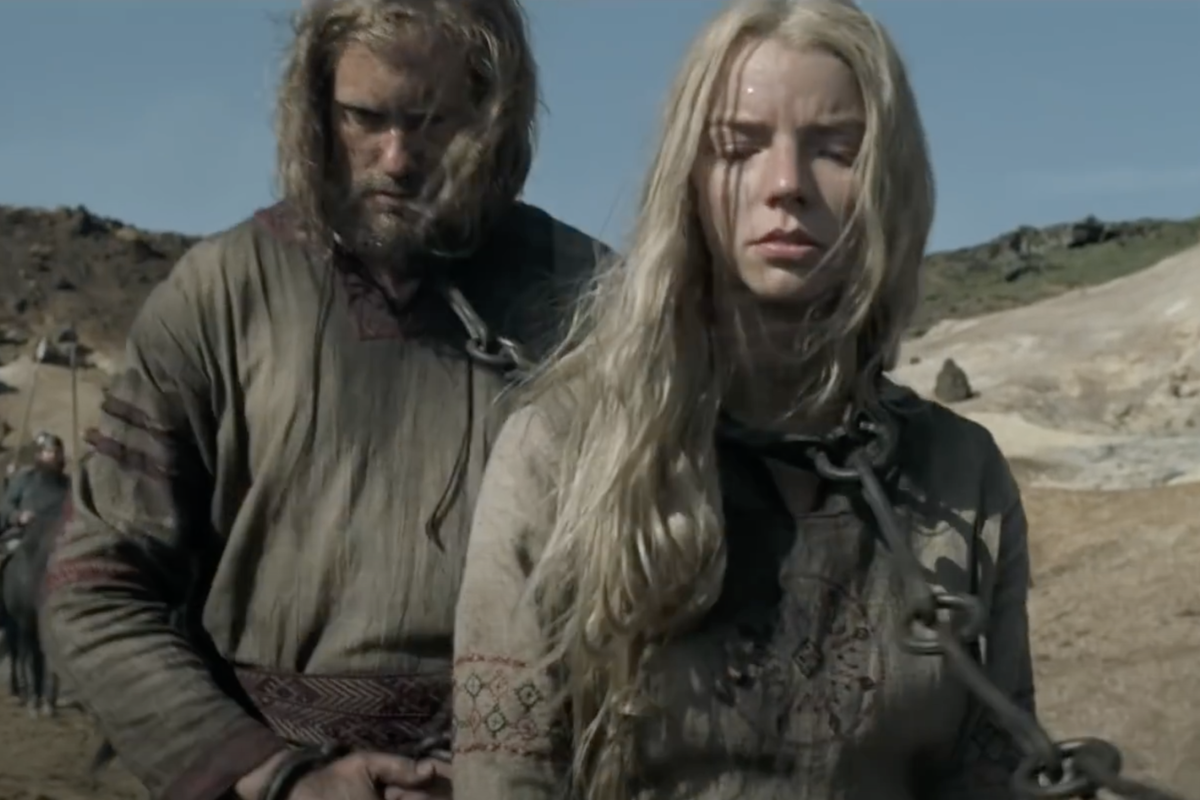 Alexander Skarsgärd i Anya Taylor-Joy