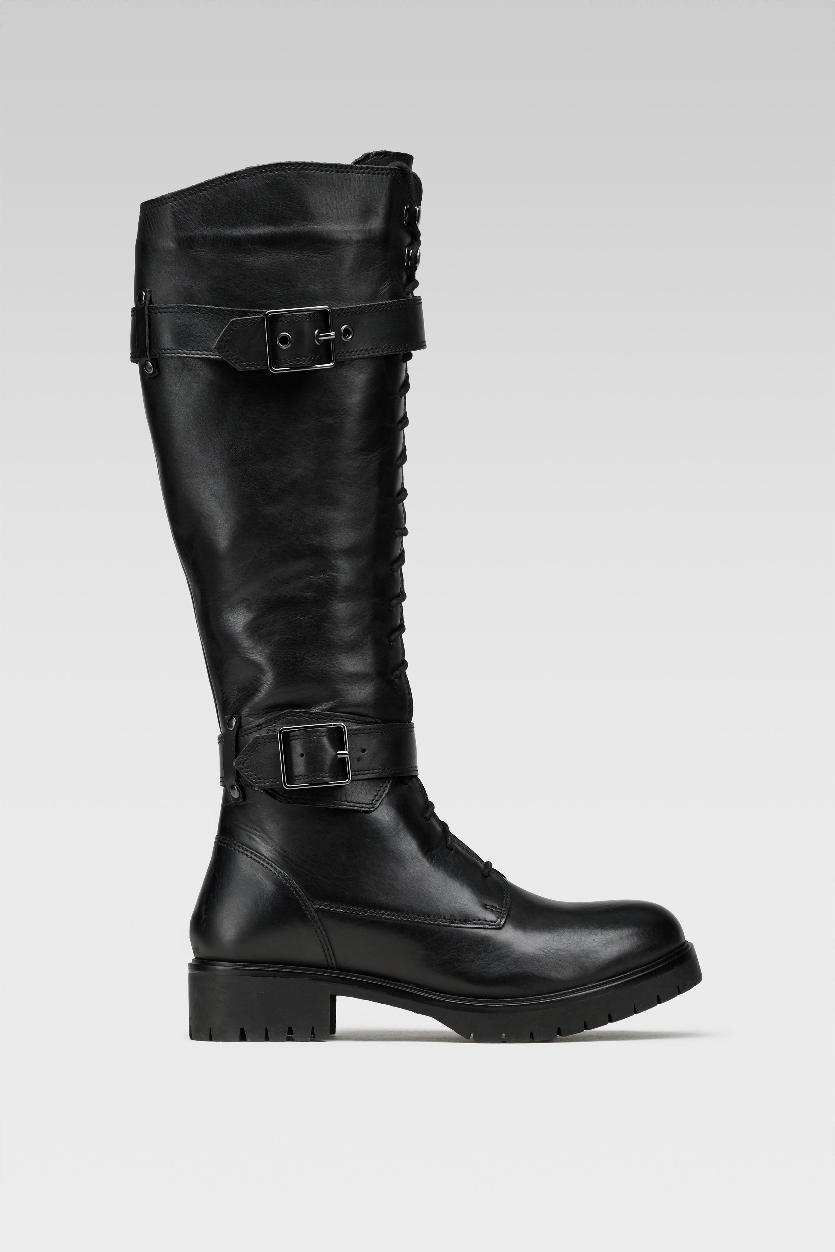 Najmodniejsze buty sezonu taniej nawet o 60%