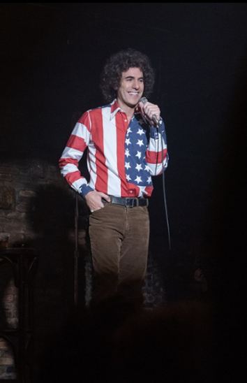 Sacha Baron Cohen jako Abbie Hoffman