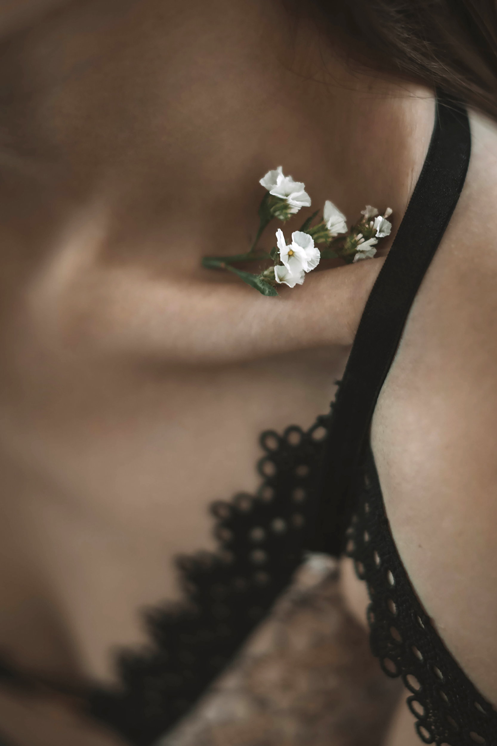 Najładniejsze perfumy na wiosnę. TOP10. Są lekkie i romantyczne