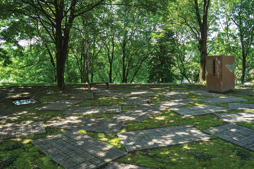 Park Pamięci Wielkiej Synagogi w Oświęcimiu, projekt: Bartosz Haduch i Łukasz Marjański, NArchitekTURA / Bartosz Haduch