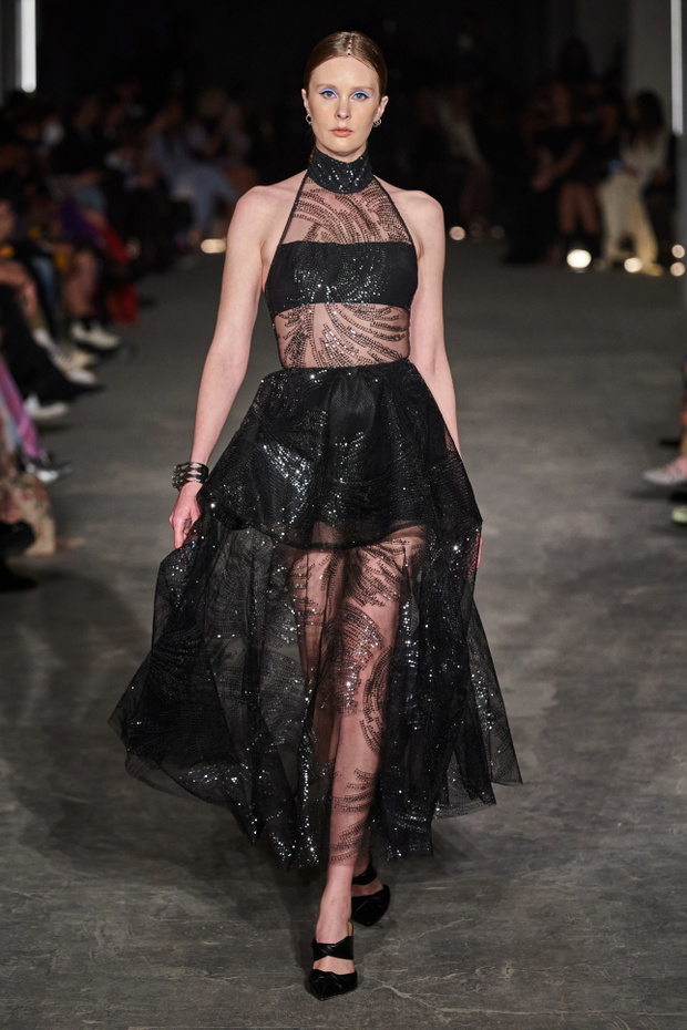 christian-siriano-jesien-zima-2022-2023-glebina50-a20bf7f