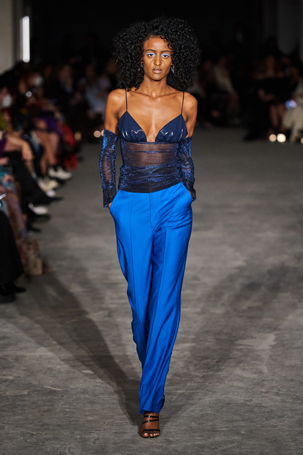 christian-siriano-jesien-zima-2022-2023-glebina27-7d15c0b