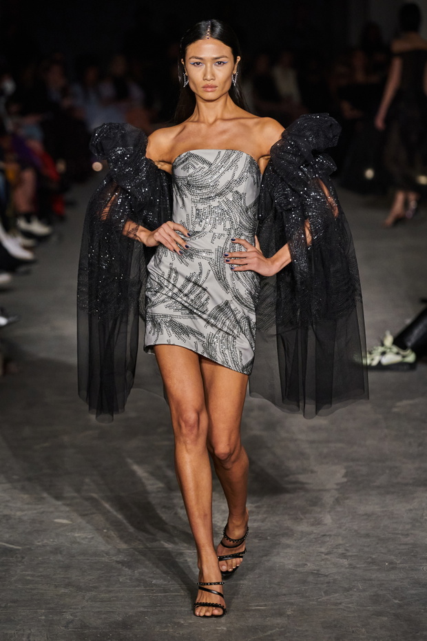 christian-siriano-jesien-zima-2022-2023-glebina52-616b1b0