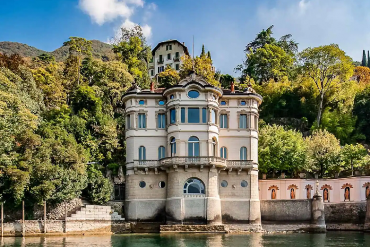 Villa Front Lake, Blevio, Lombardia, Włochy