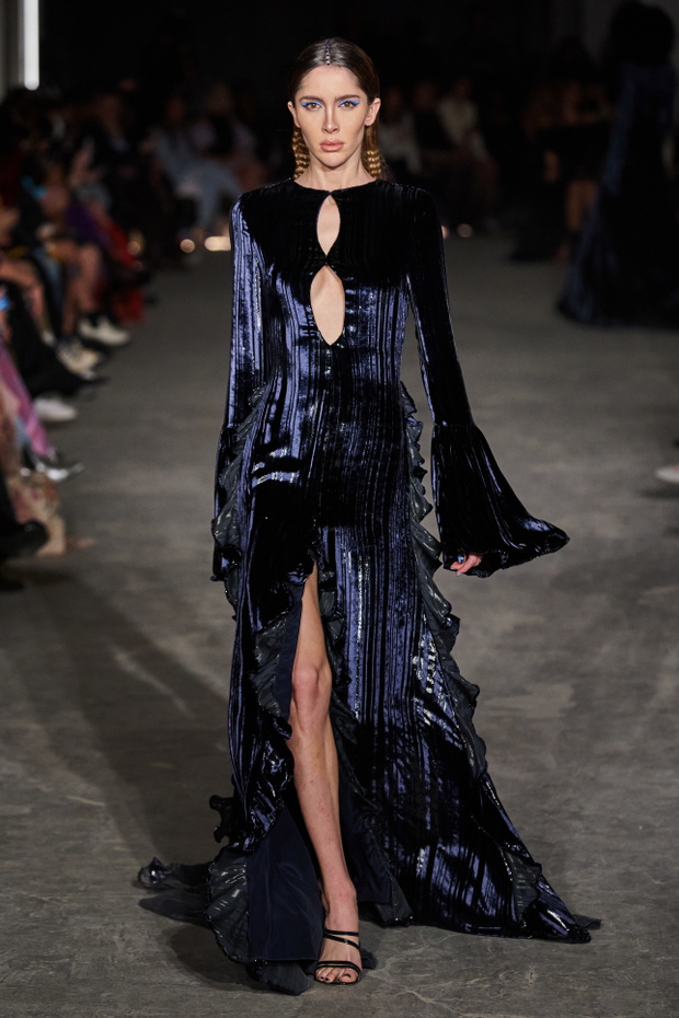 christian-siriano-jesien-zima-2022-2023-glebina46-4ecf623