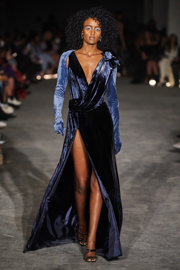 christian-siriano-jesien-zima-2022-2023-glebina48-ae45fbb