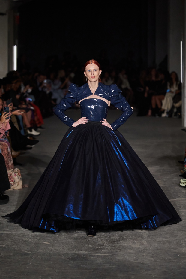 christian-siriano-jesien-zima-2022-2023-glebina63-4189d22