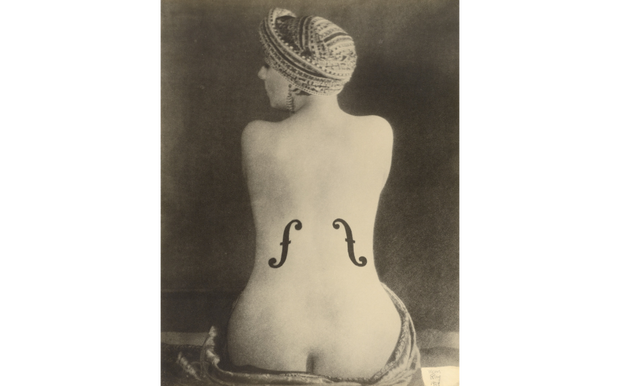 Skrzypce Ingresa Man Ray