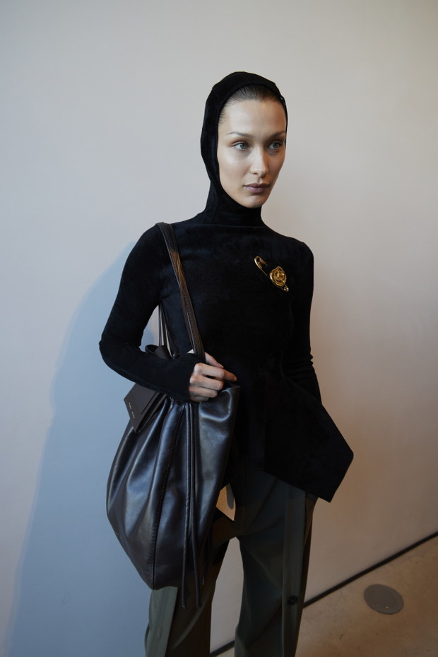 Bella Hadid, Proenza Schouler, Milan Fashion Week Fall/Winter 2022/2023