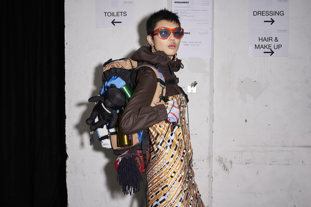 backstage-swiata-mody-dsquared2-fw222-6910e39