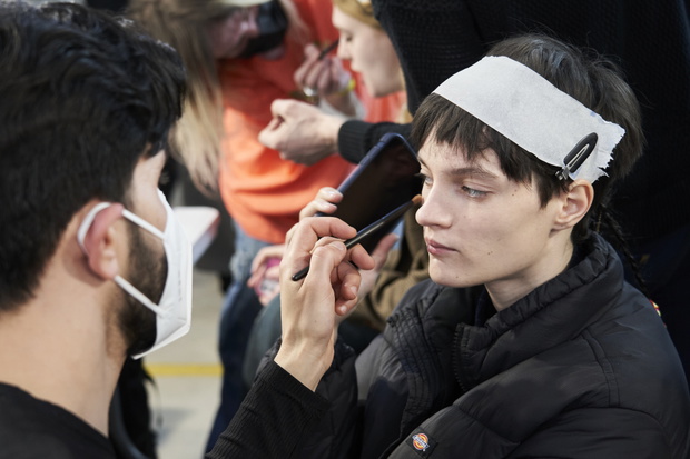 backstage-swiata-mody-dsquared2-fw226-231fe10