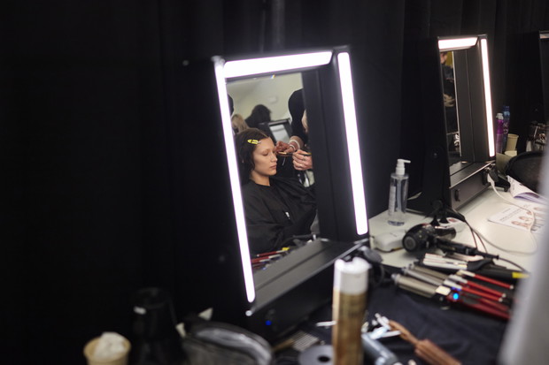 Givenchy jesień-zima 2022/2023 backstage