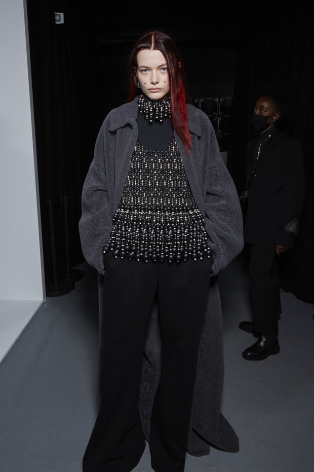 Givenchy jesień-zima 2022/2023 backstage