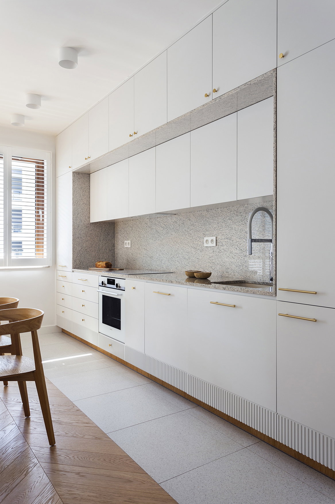 Mieszkanie dla rodziny, projekt: Dominika Wojciechowska z Nidus Interiors