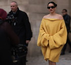 Jak nosić sweter oversize?