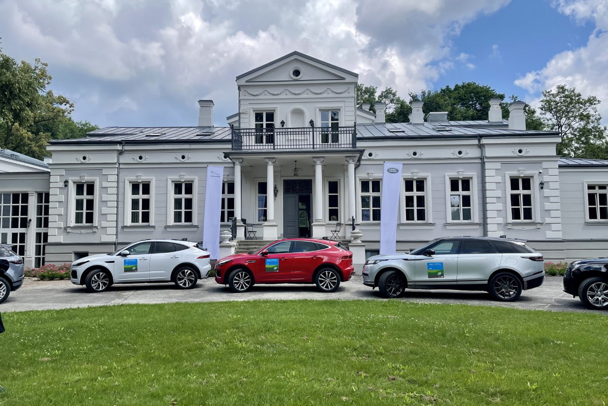 Rajd pod znakiem ciszy i wygody – Jaguar Land Rover Cruise 2021