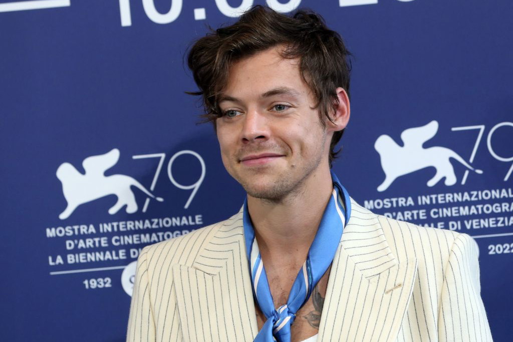 Harry Styles zgolił głowę